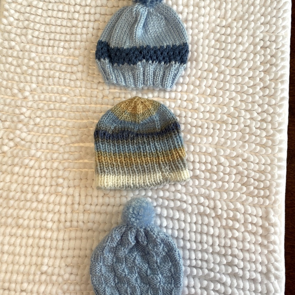 Baby or doll hats